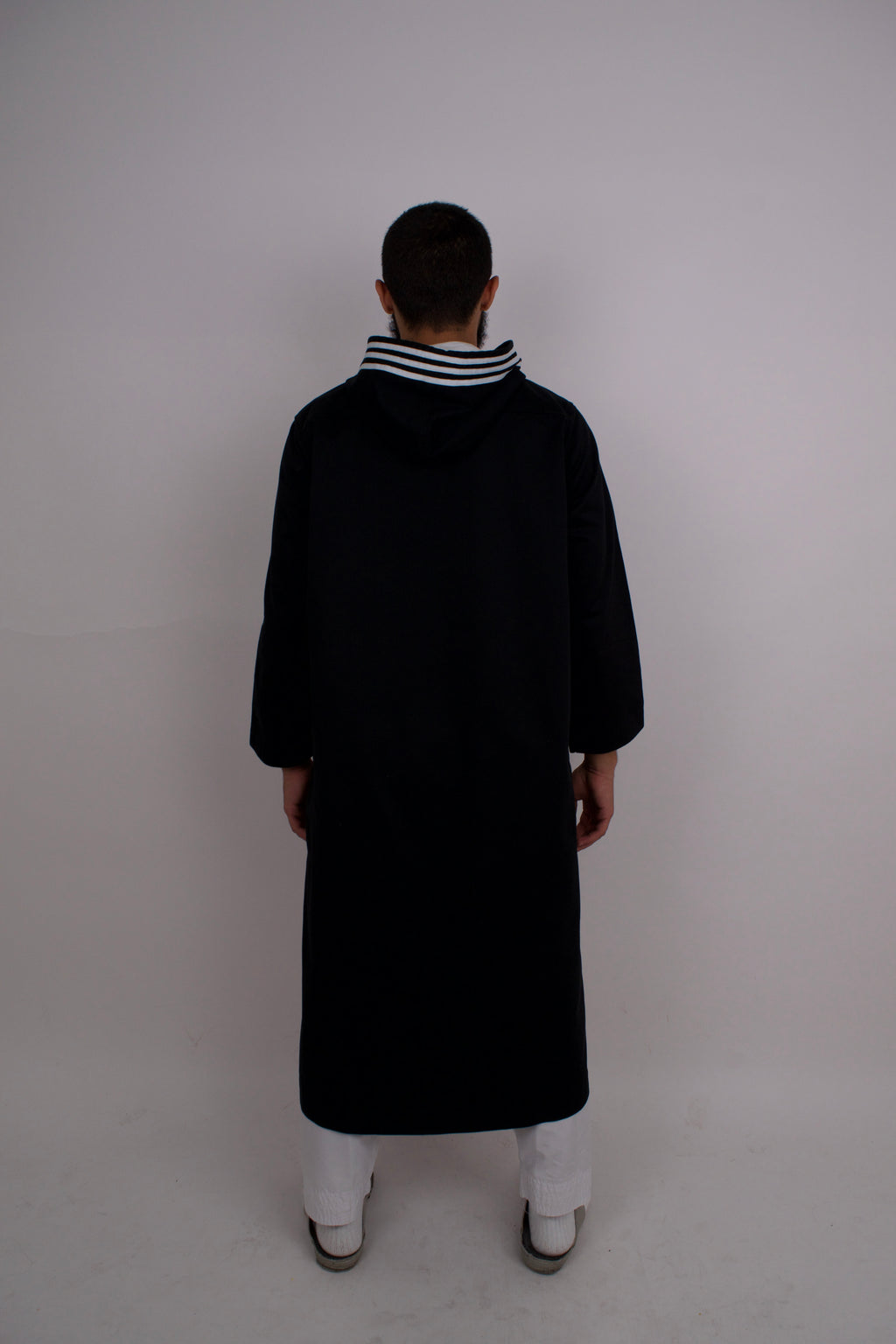 Thobe with White Striped Sleeves - Black