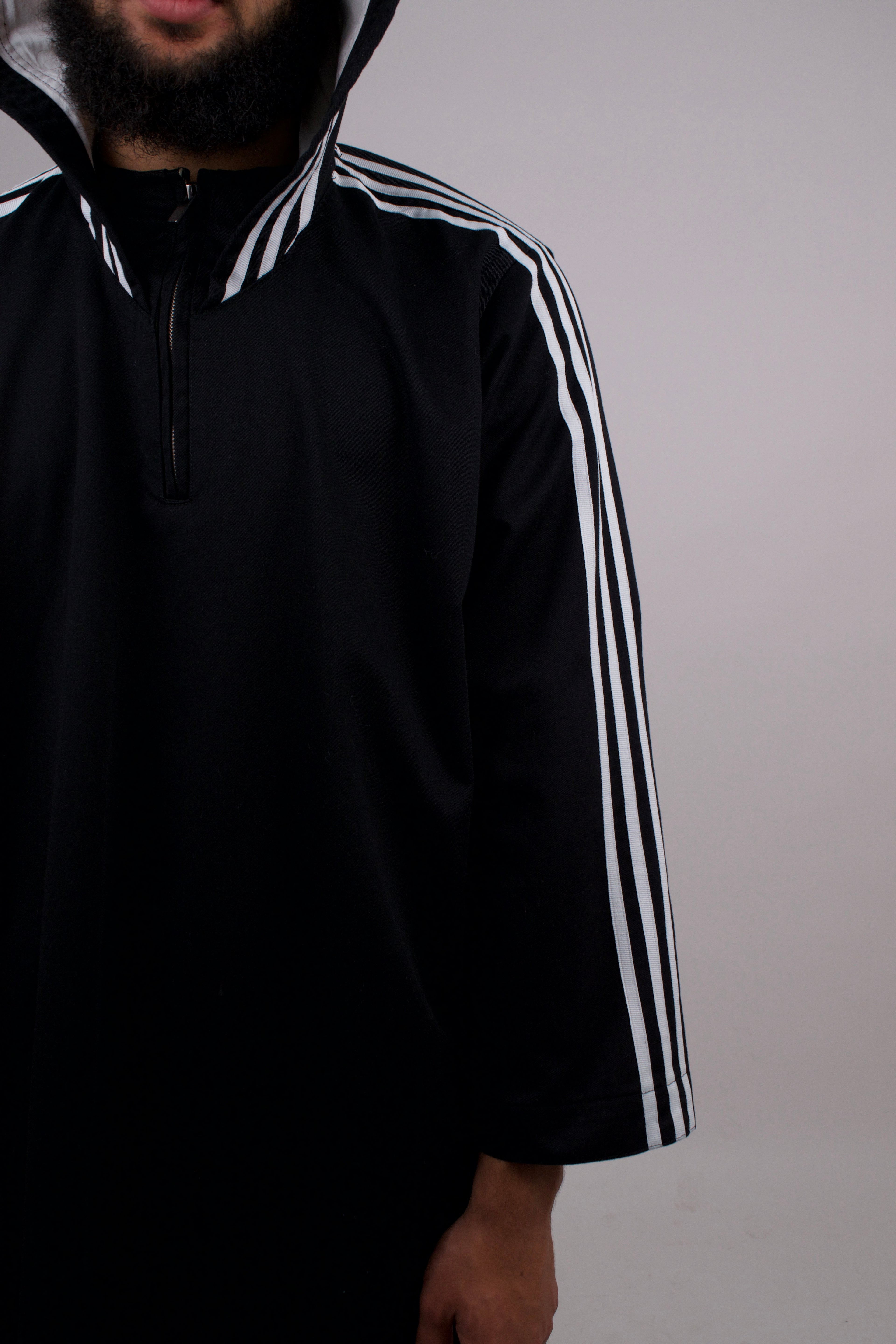 Thobe with White Striped Sleeves - Black