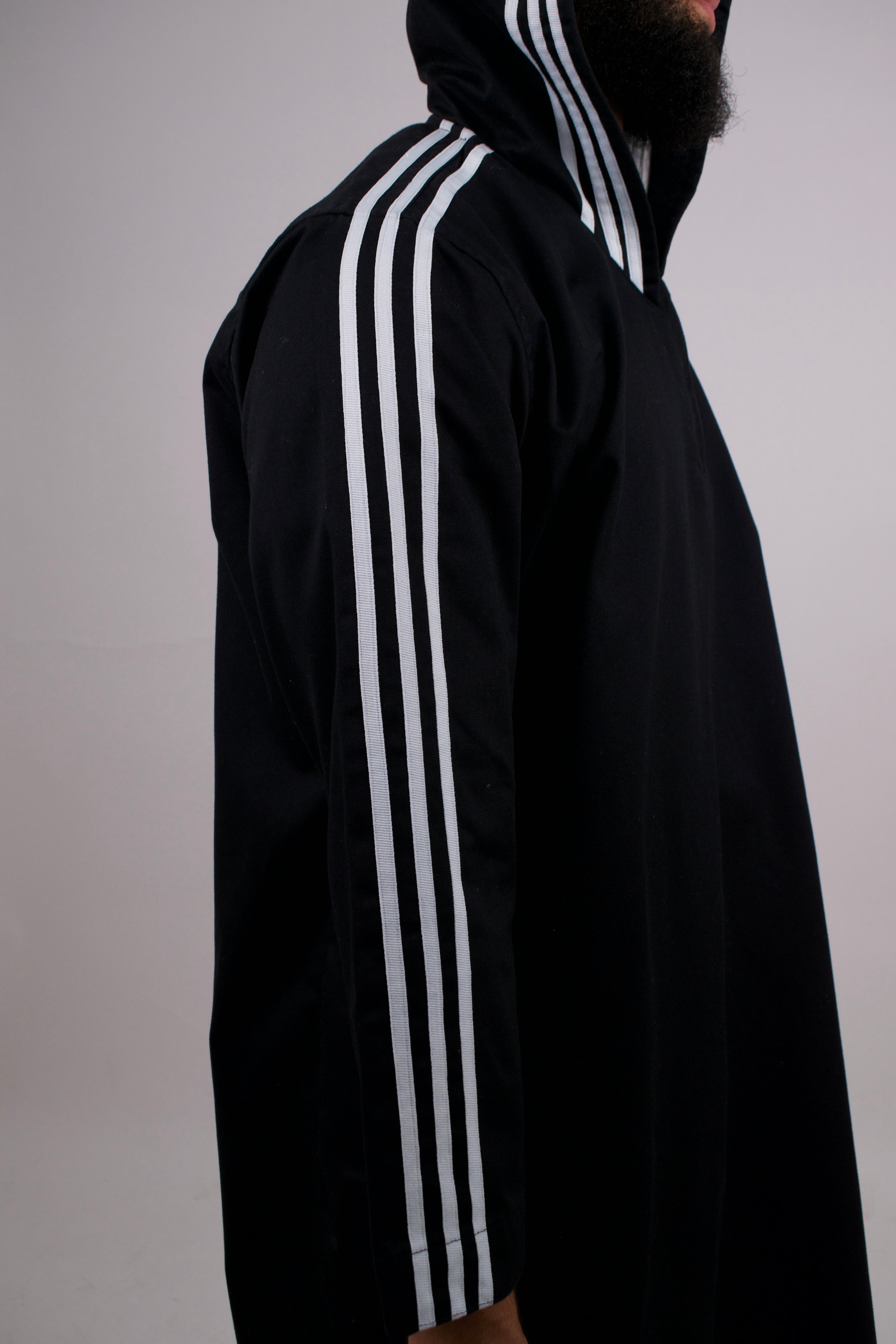 Thobe with White Striped Sleeves - Black